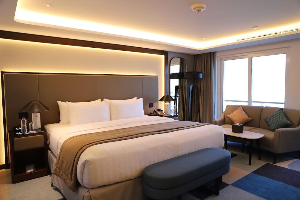 Queen Elizabeth 2 Hotel Dubai Luaran gambar